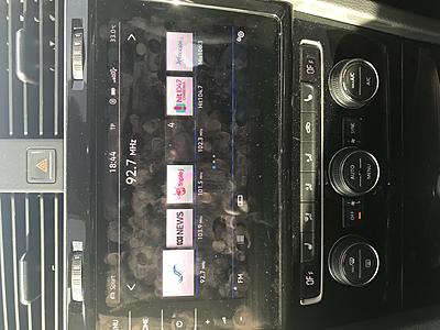 Multimedia unit - Radio station logos and album art-0ohkd-qrt5mjccr8sorngq-jpg